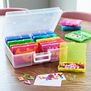 70% off 16-Case Photo Keeper