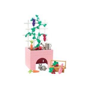 Barbie World Garden Playset with 12 Pieces